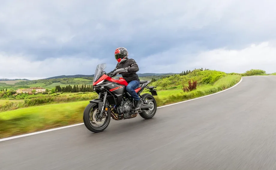 Yamaha Tracer 7, MY 2025 - Redline