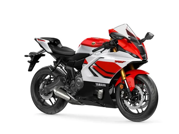 Yamaha R7