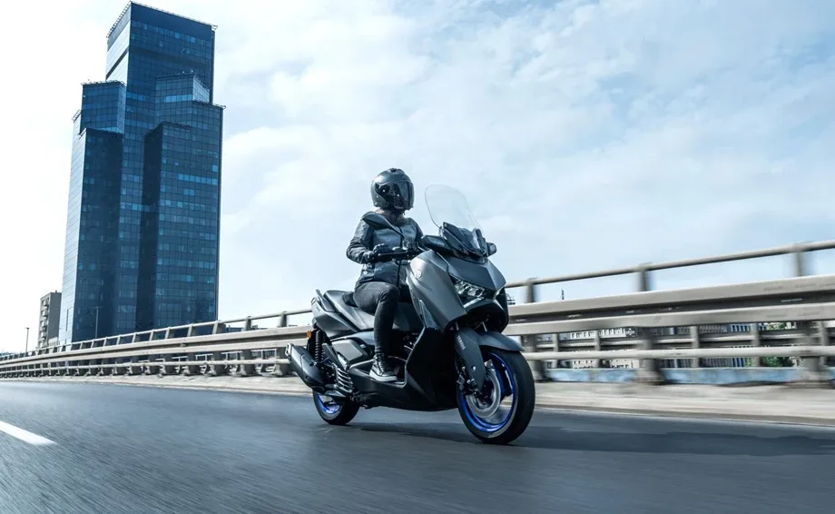 Yamaha XMAX 125, MY 2025 - Icon Black