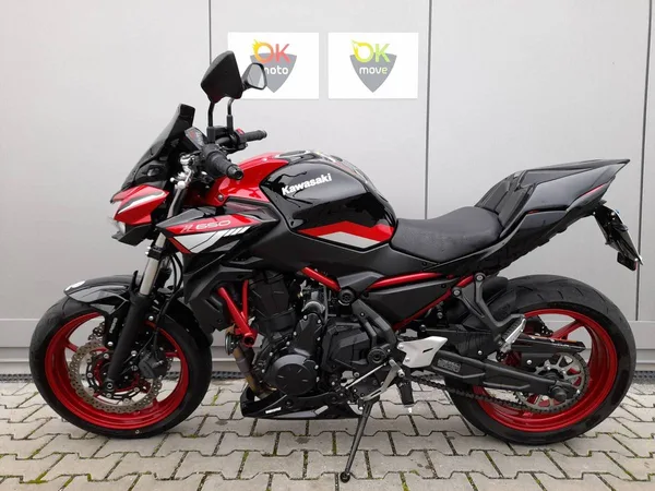 Kawasaki Z650 (35 kW) Sport Pack