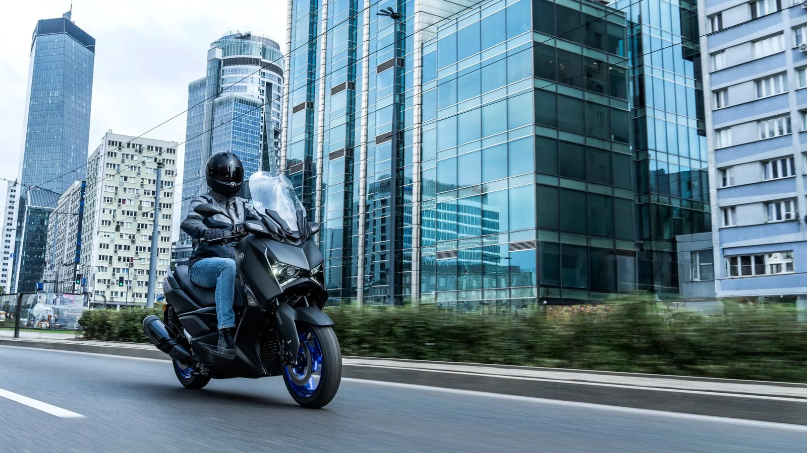 Yamaha XMAX 300, MY 2025- Icon Black