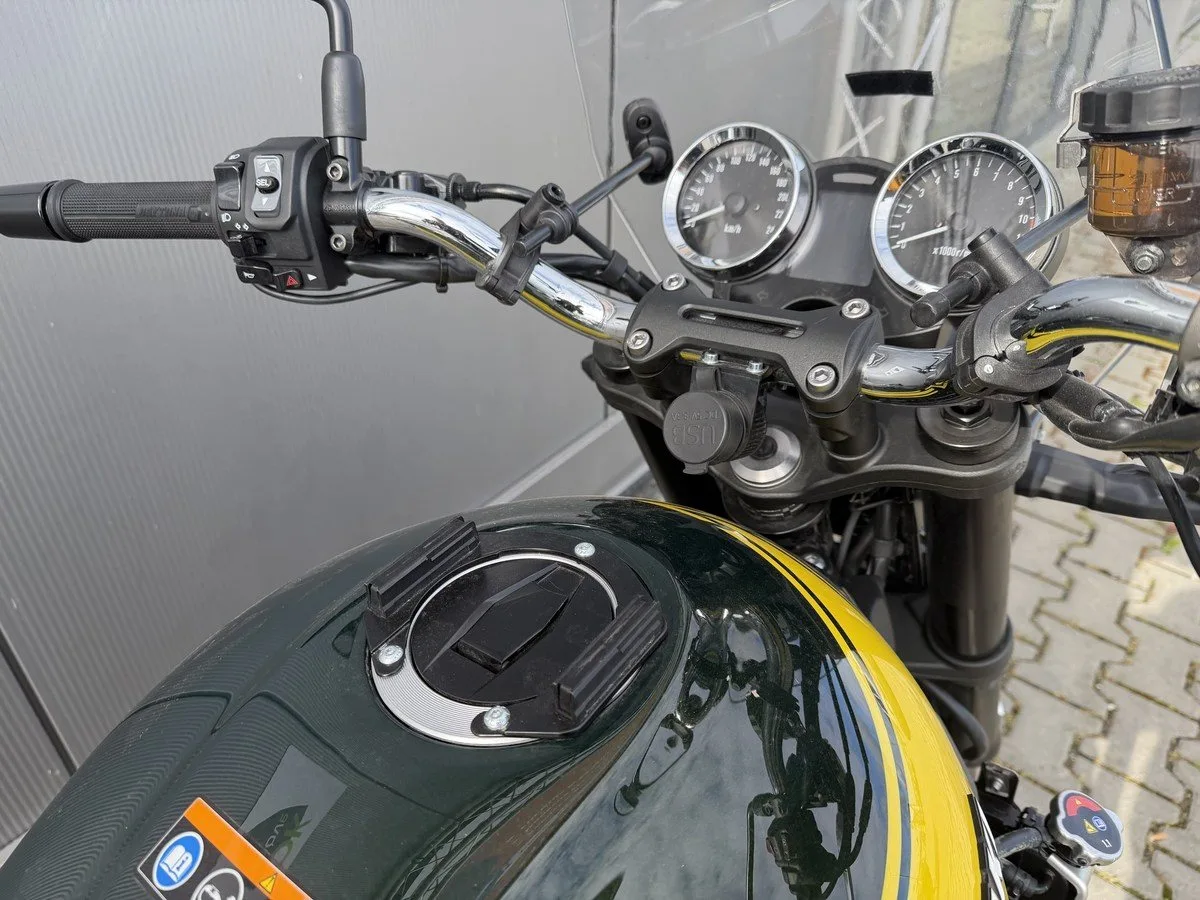 Kawasaki Z900 RS
