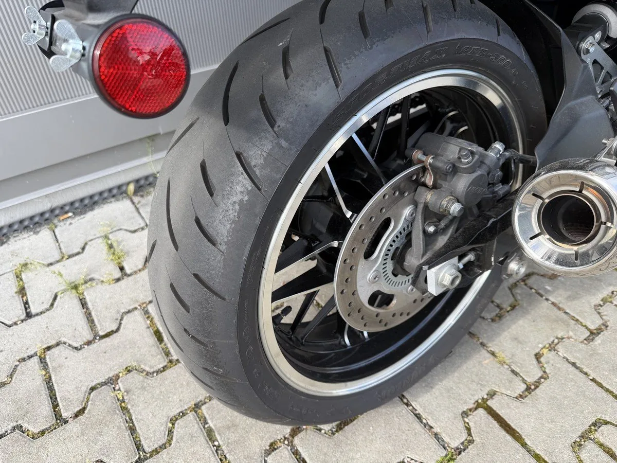 Kawasaki Z900 RS