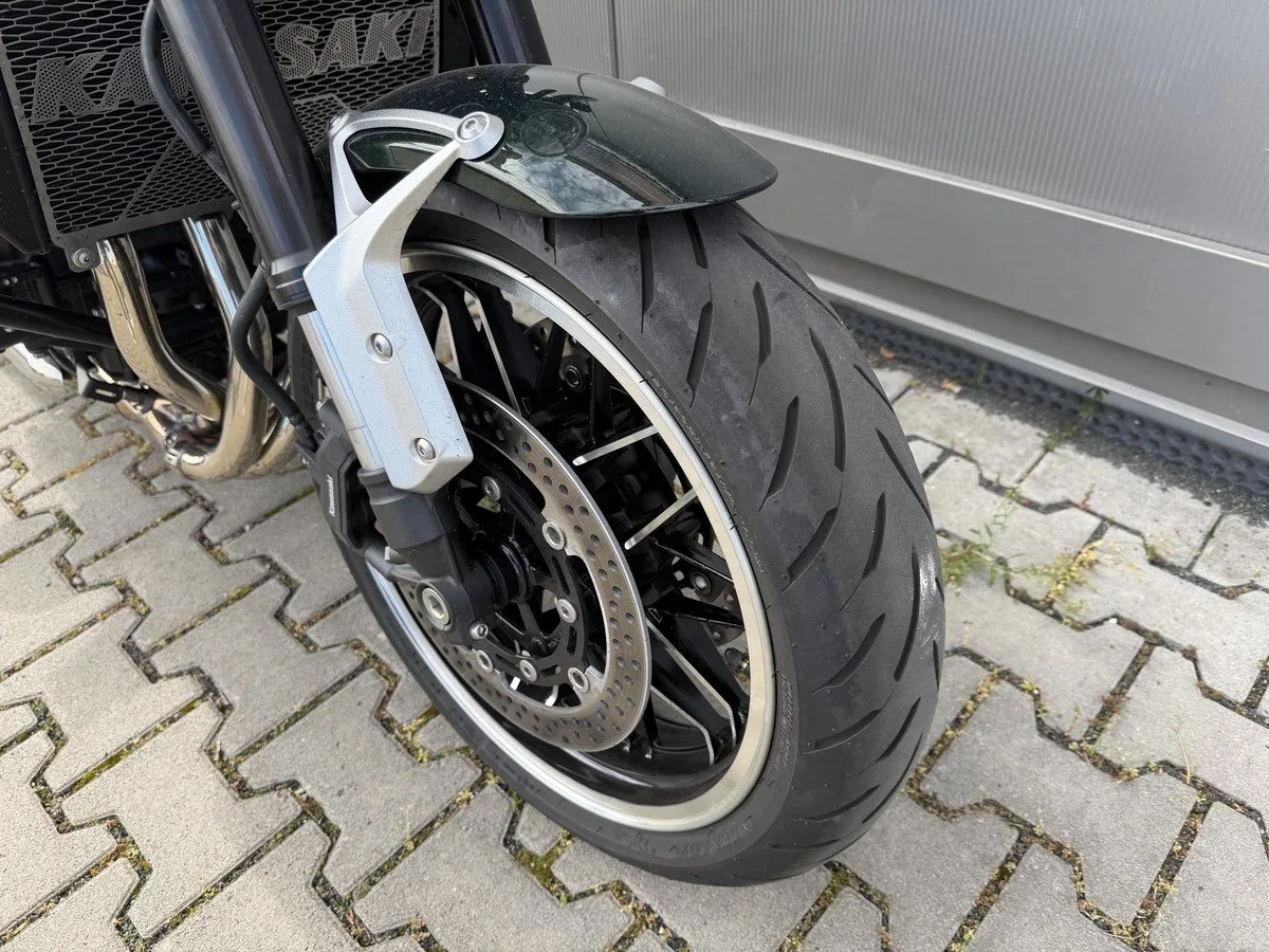 Kawasaki Z900 RS