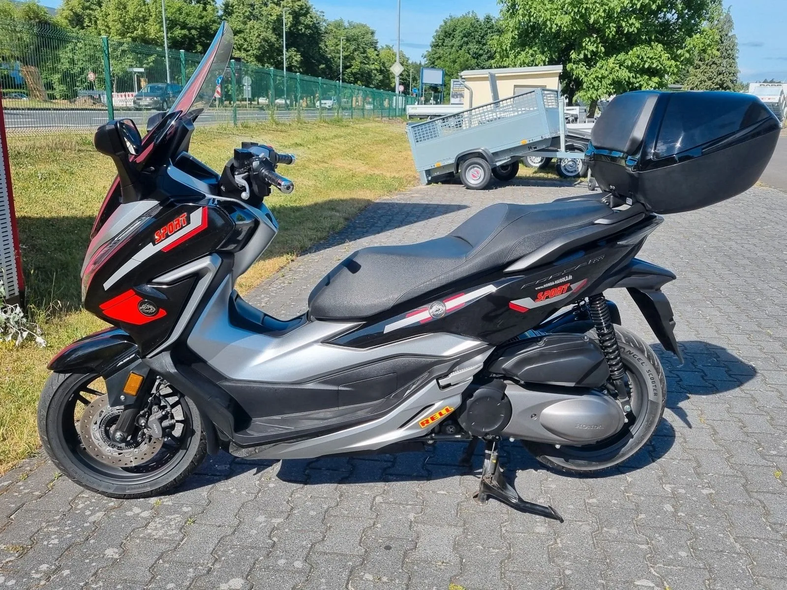 Honda NSS 300 Forza