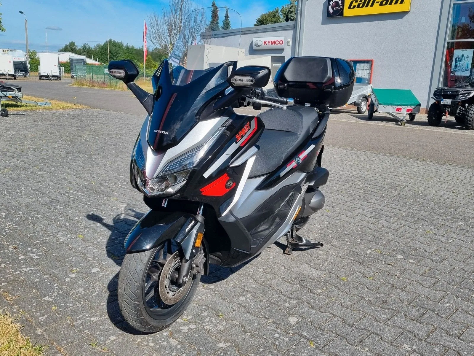 Honda NSS 300 Forza