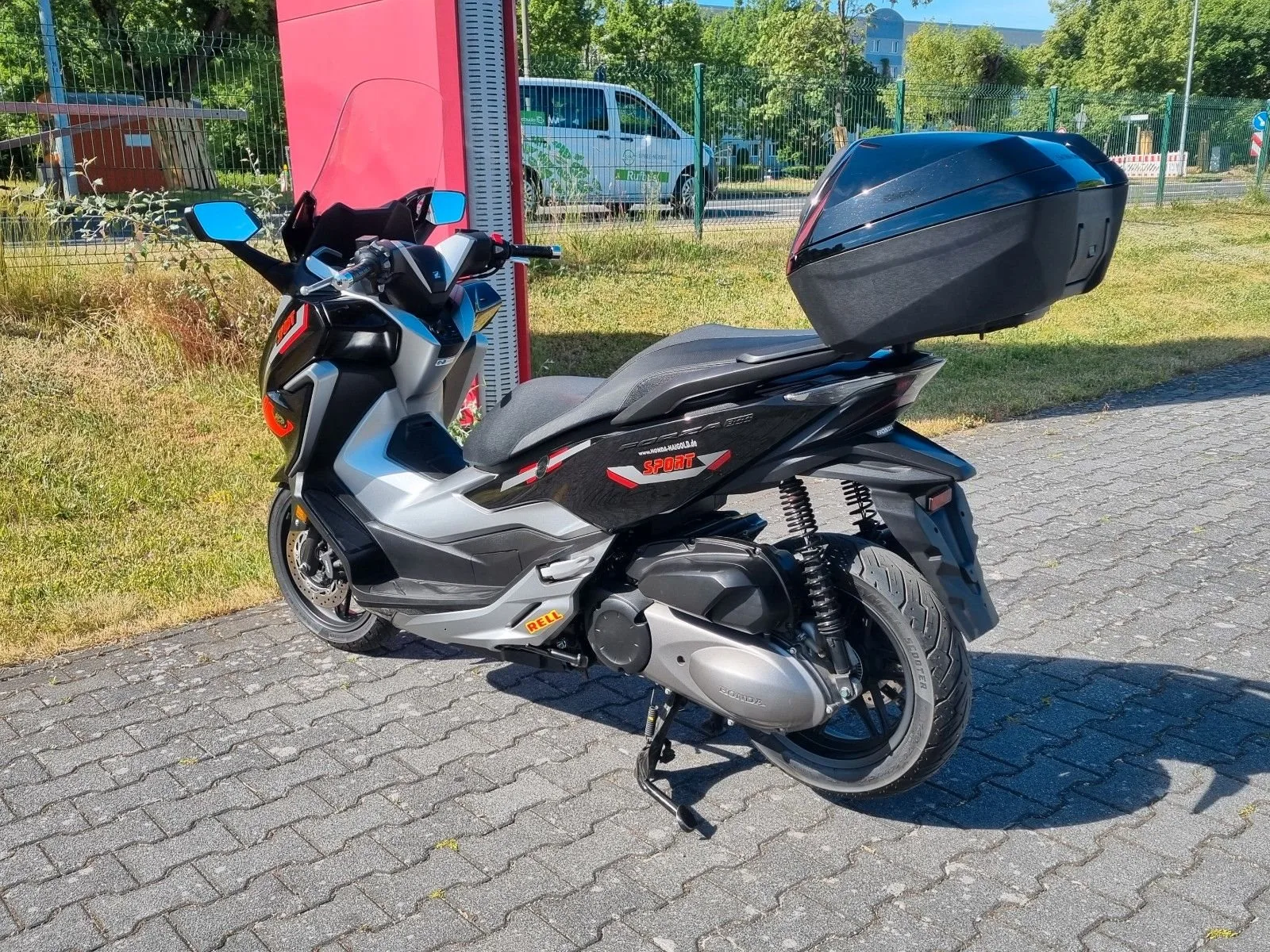 Honda NSS 300 Forza