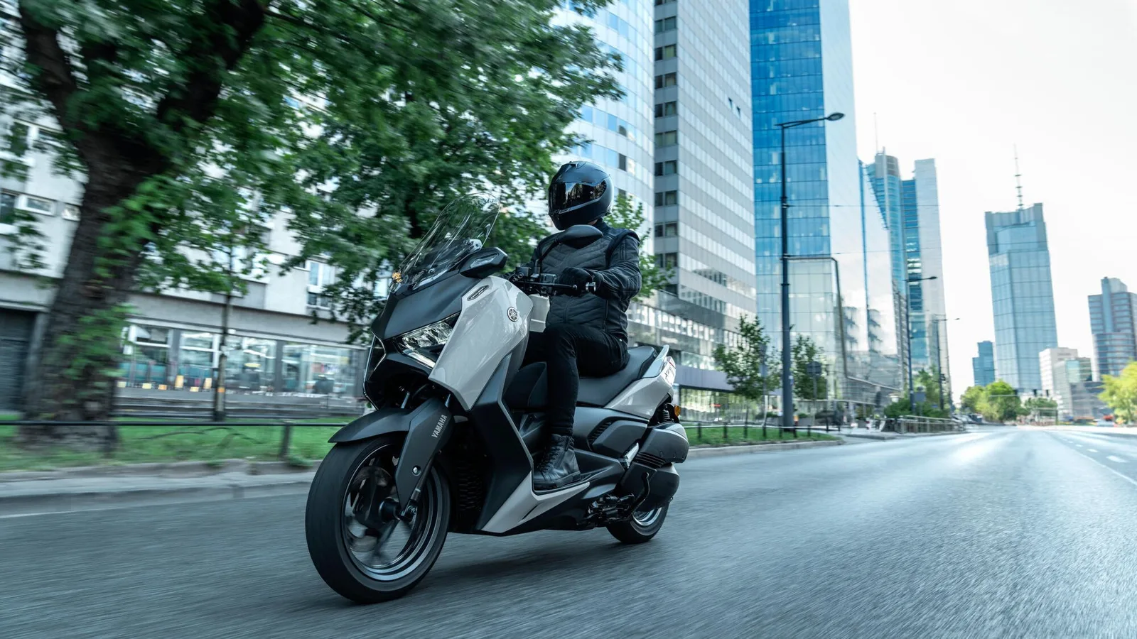 Yamaha XMAX 300 Tech MAX+, MY 2025 - Dark Magma