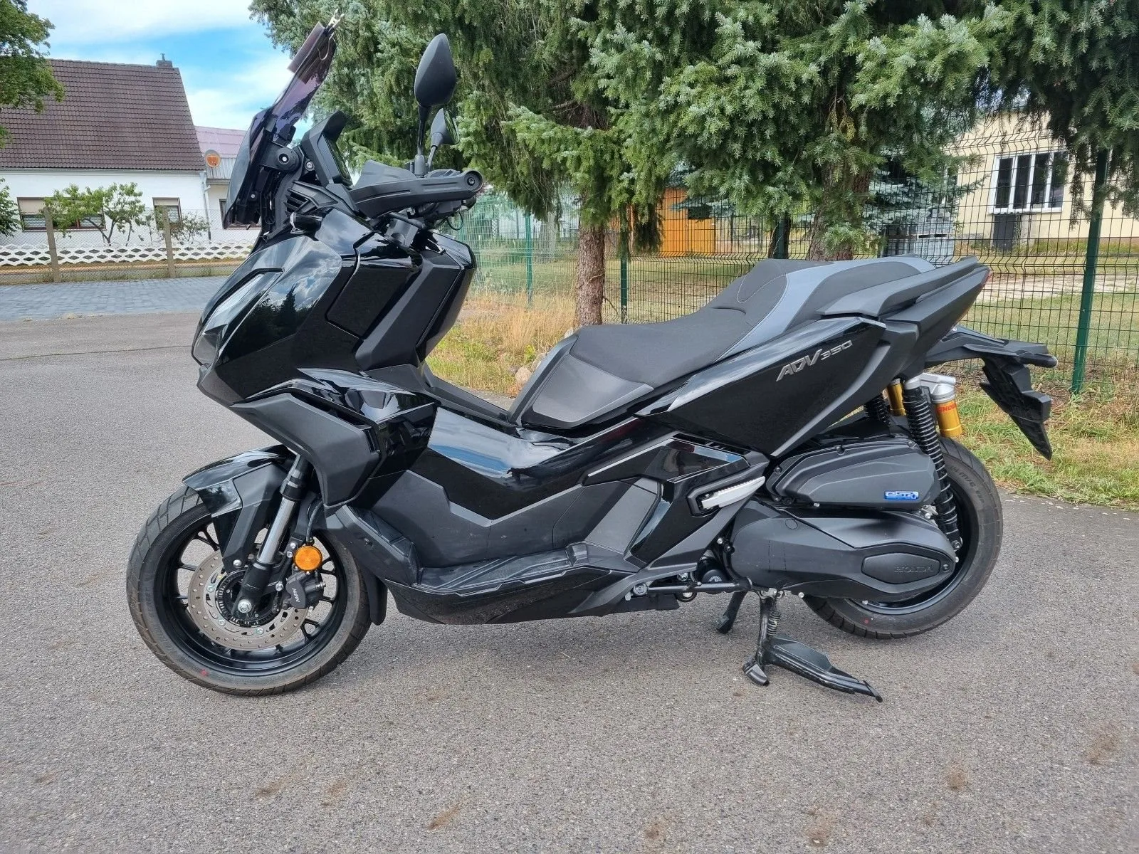 Honda ADV350