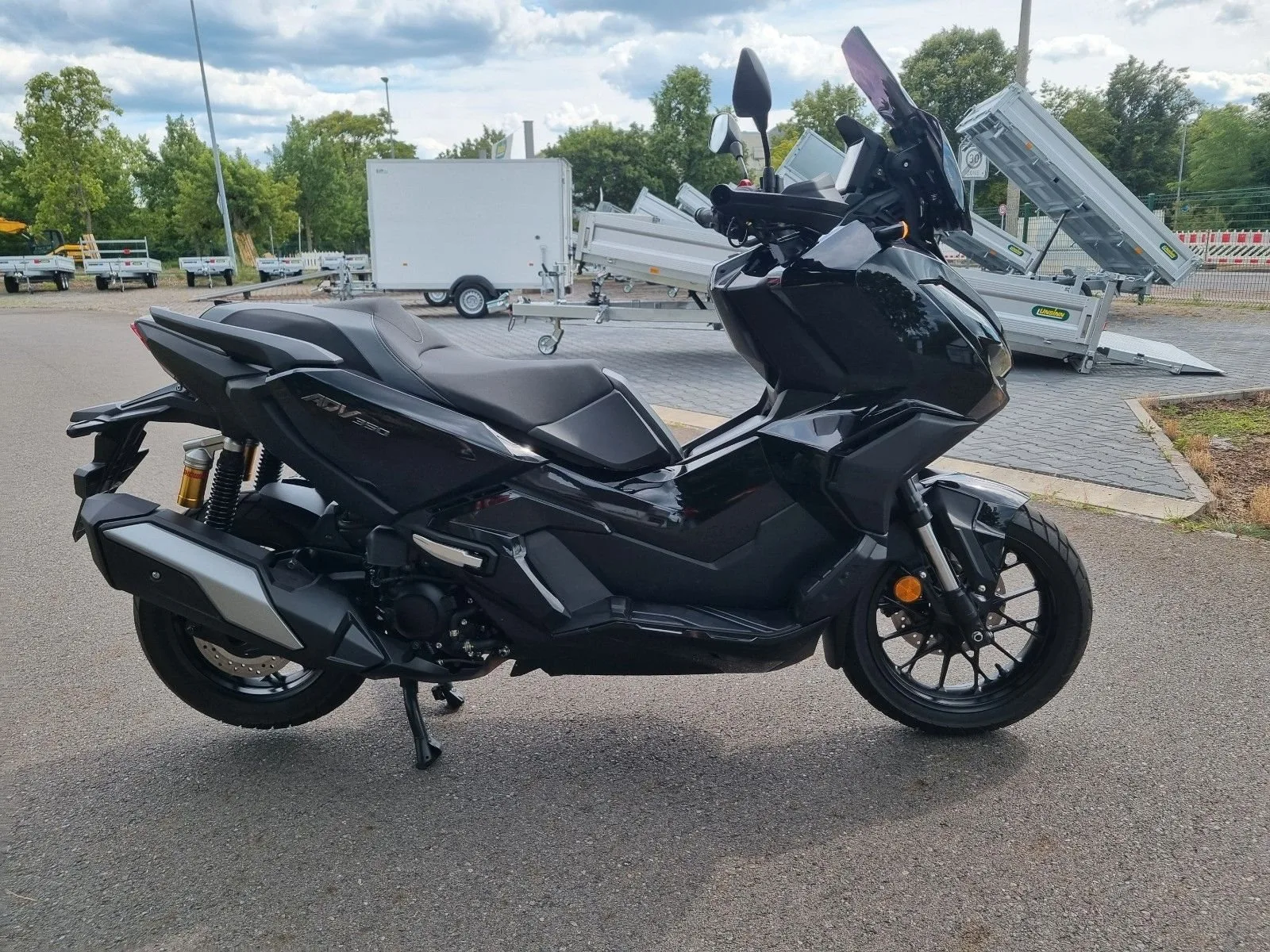 Honda ADV350
