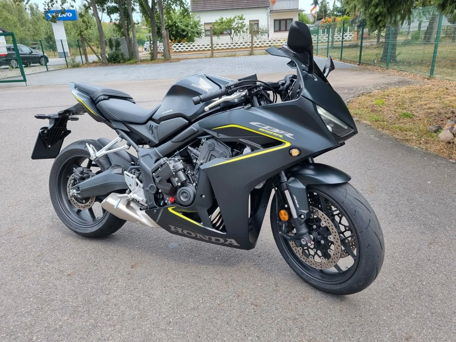Honda CBR650R E-Clutch