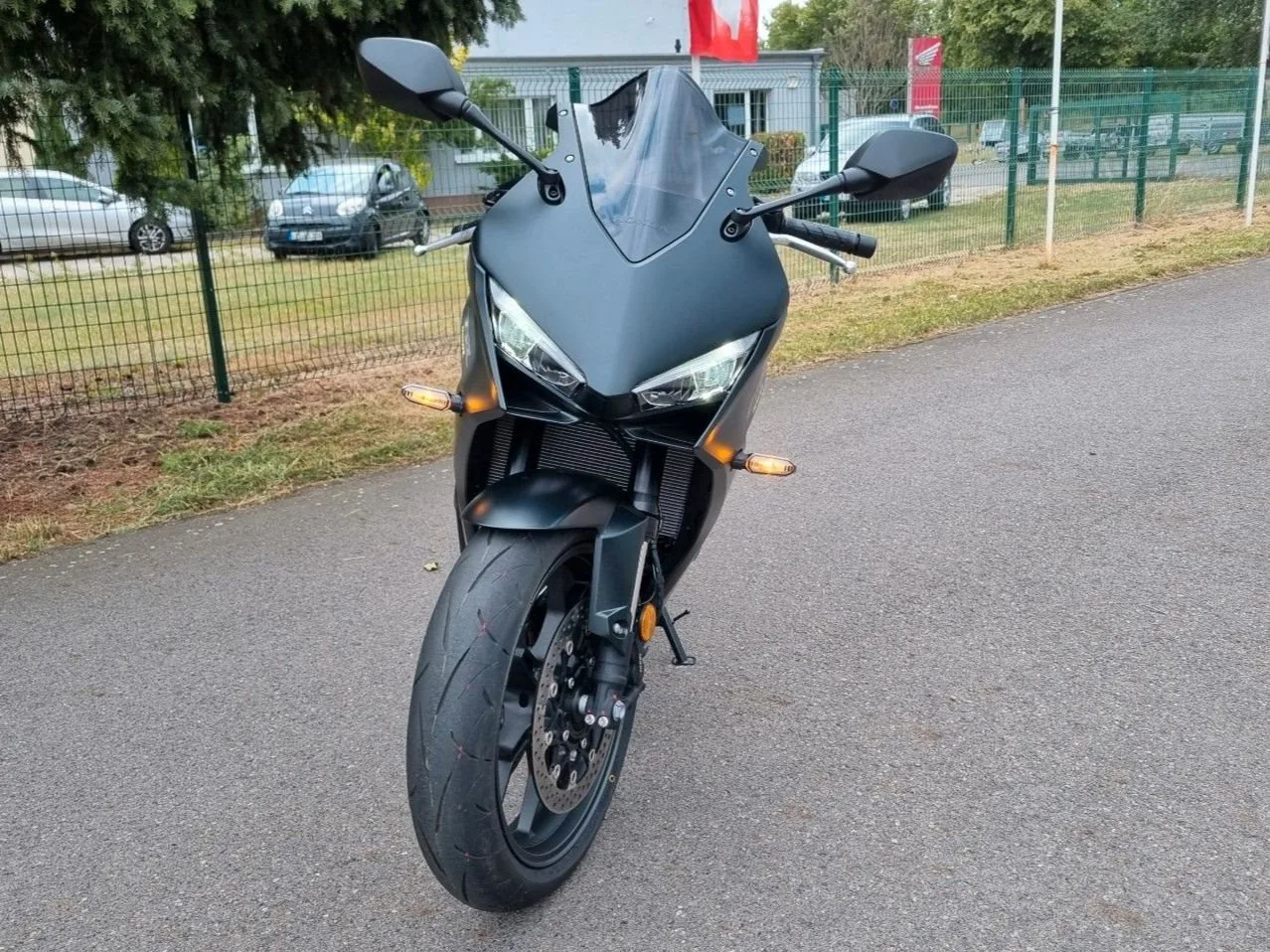 Honda CBR650R E-Clutch