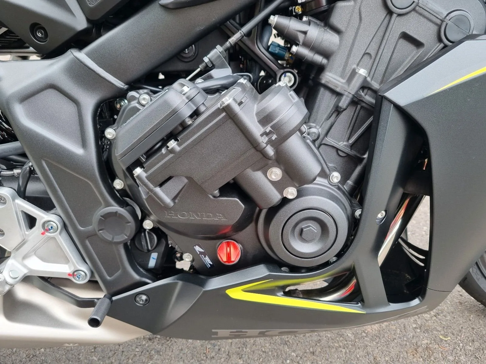 Honda CBR650R E-Clutch