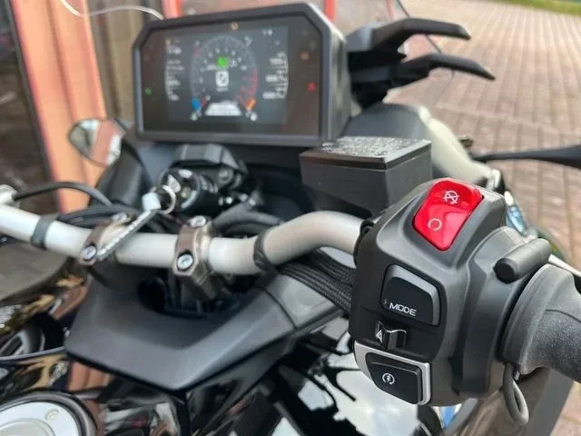 Yamaha Niken GT