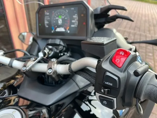 Yamaha Niken GT