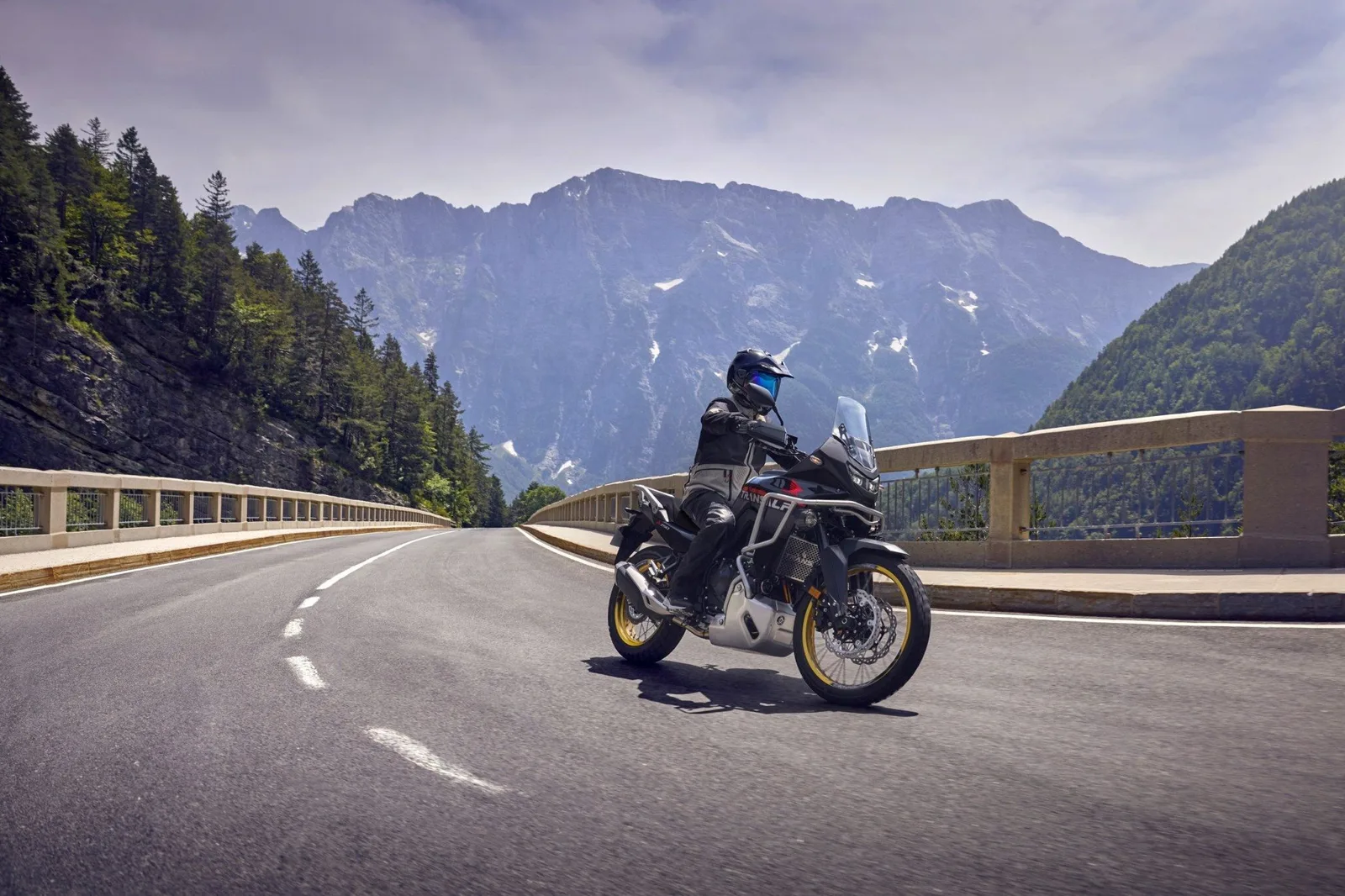 Honda XL750 Transalp