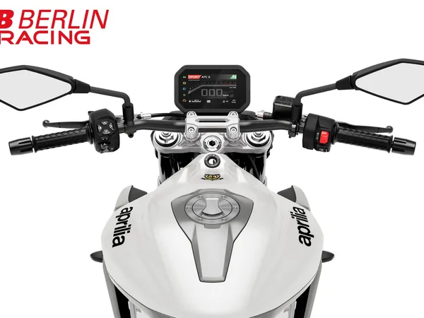 Aprilia Tuono 457 E5+ von DSB Berlin / Aktion