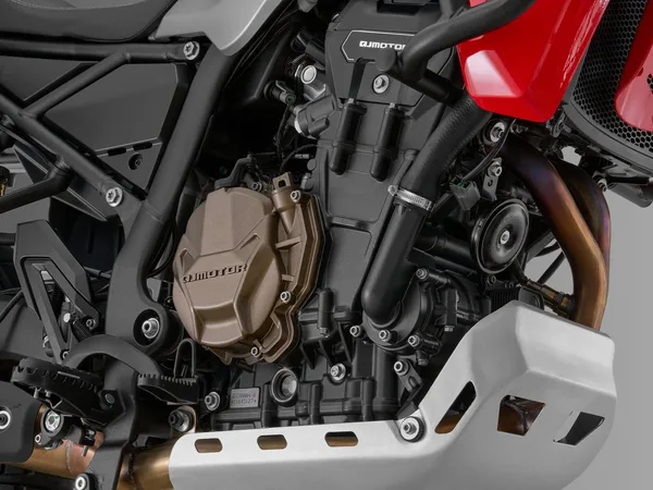 QJ Motor SRT 800 RX Bald verfügbar