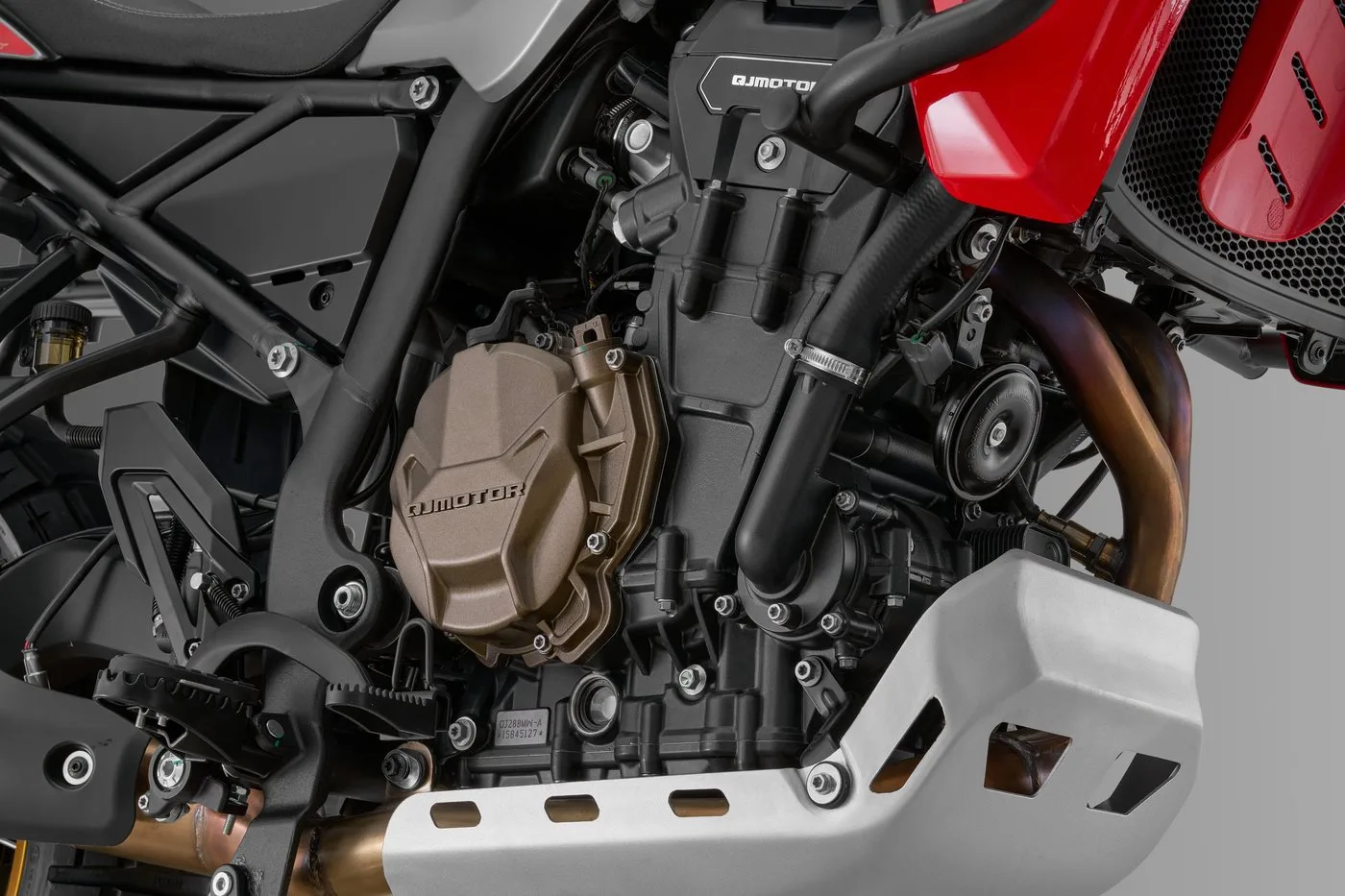 QJ Motor SRT 800 RX Bald verfügbar
