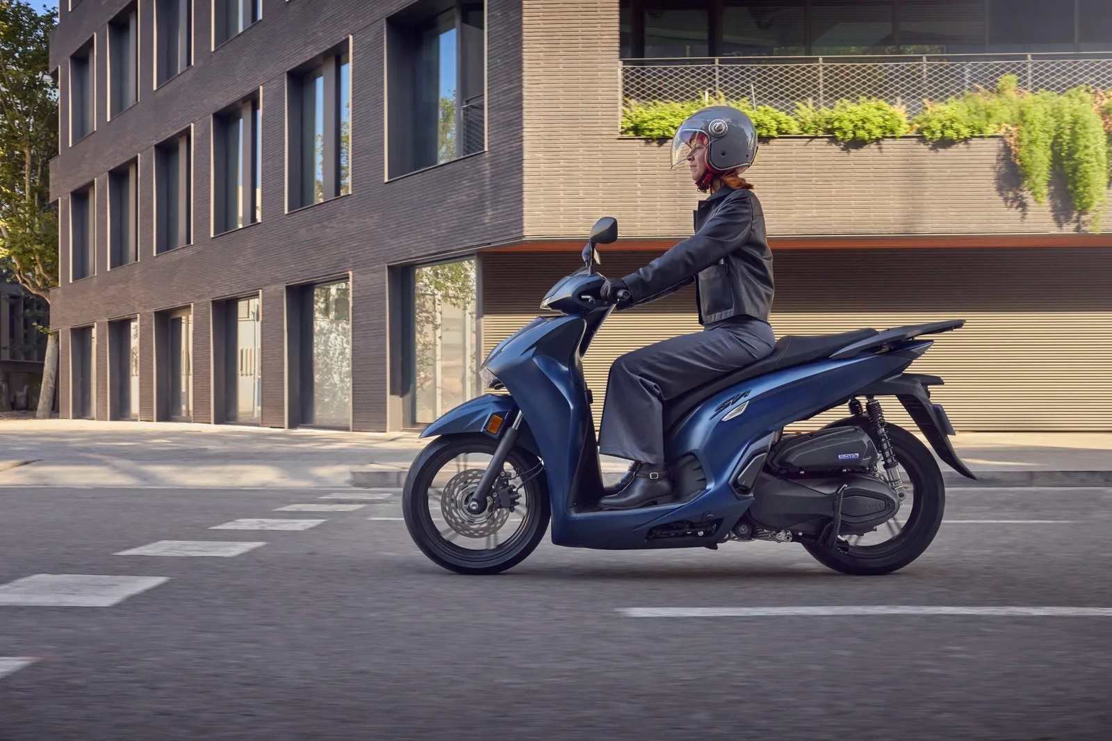 Honda SH350i Sofort verfügbar - 6 Jahre Garantie