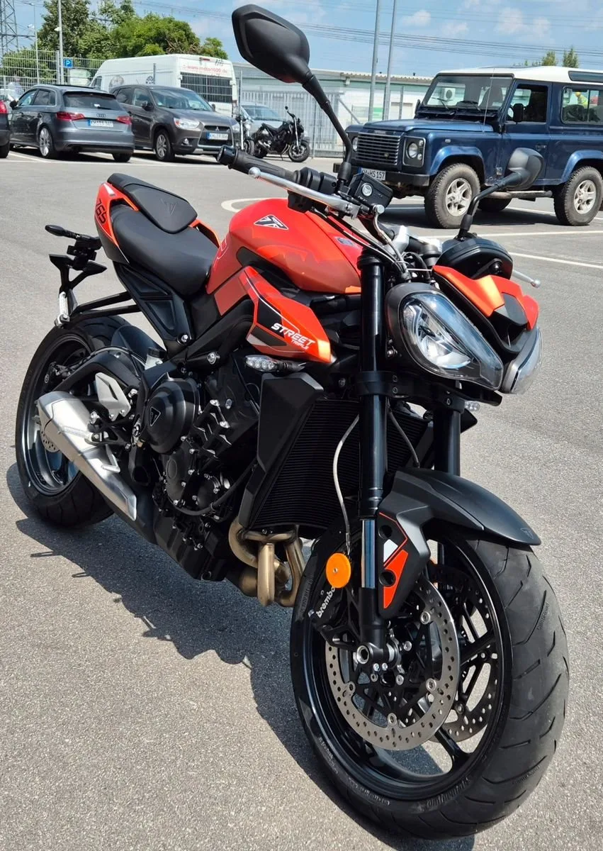 Triumph Street Triple R