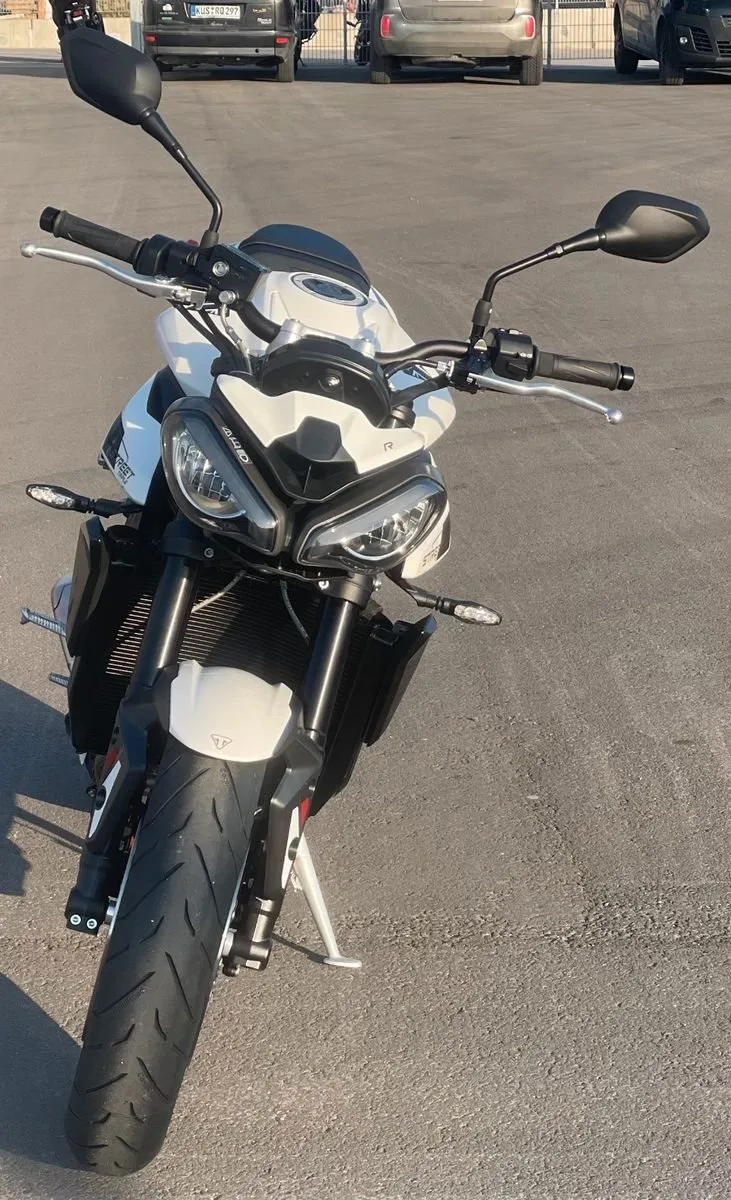 Triumph Street Triple 765 R