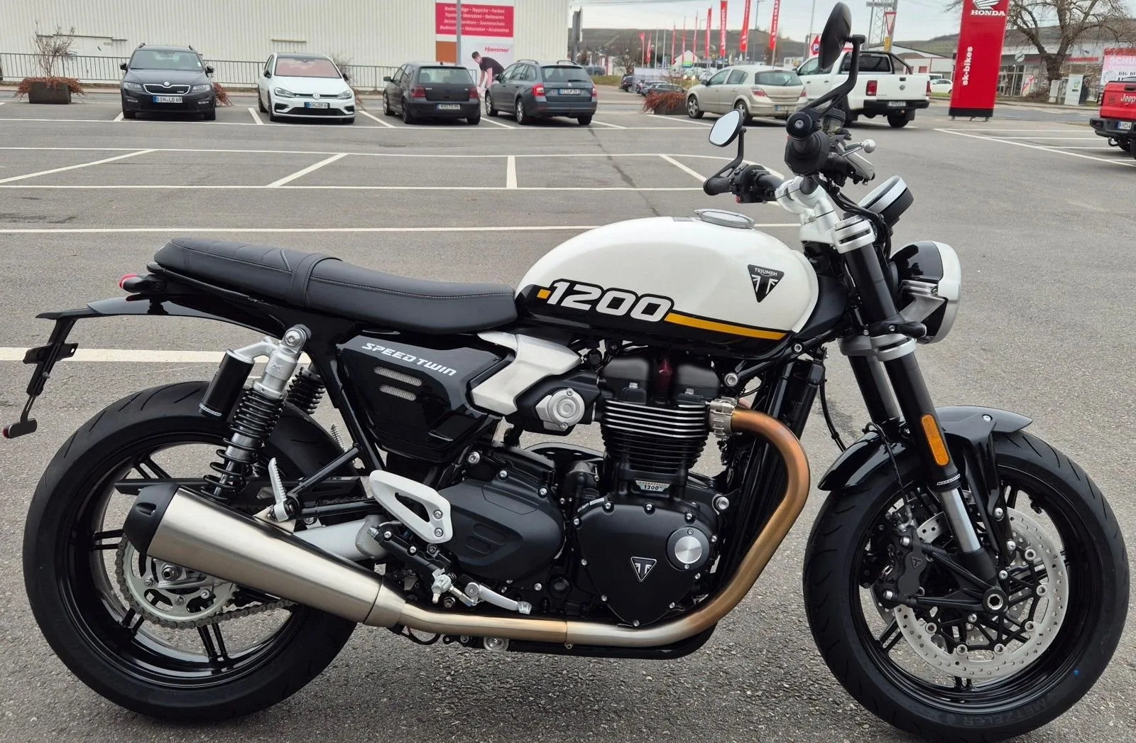 Triumph Speed Twin 1200