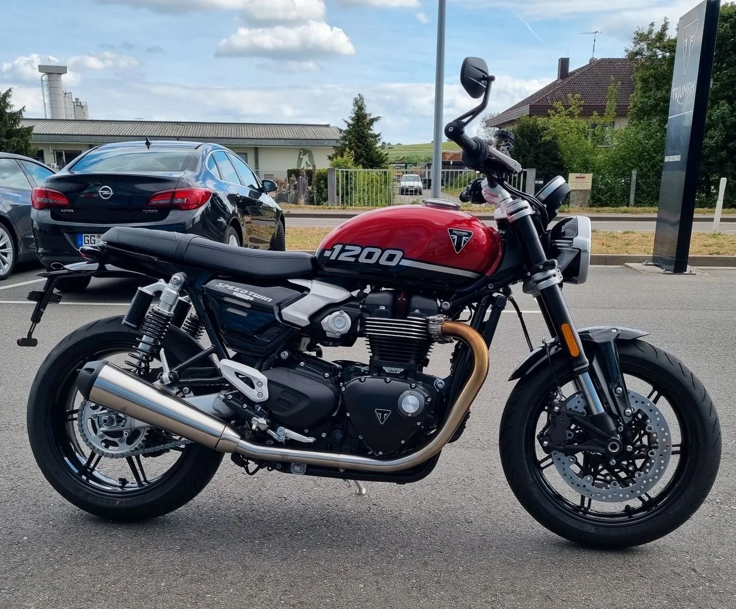 Triumph Speed Twin 1200