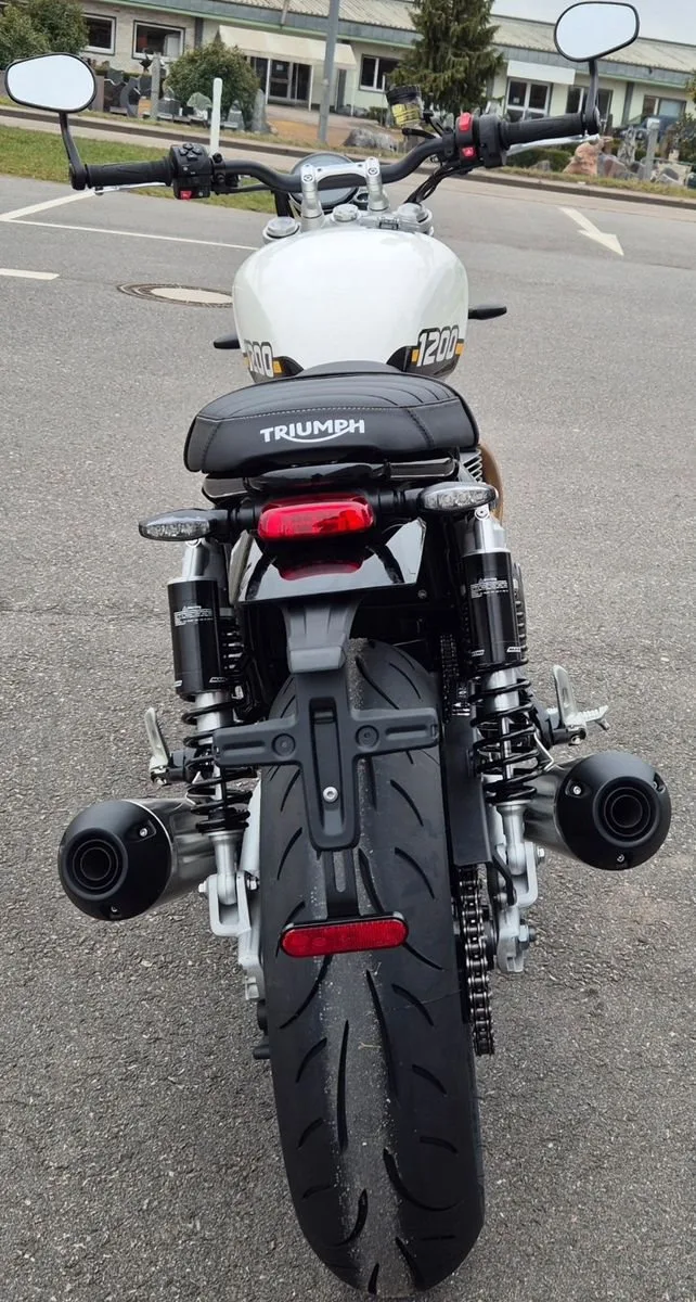 Triumph Speed Twin 1200