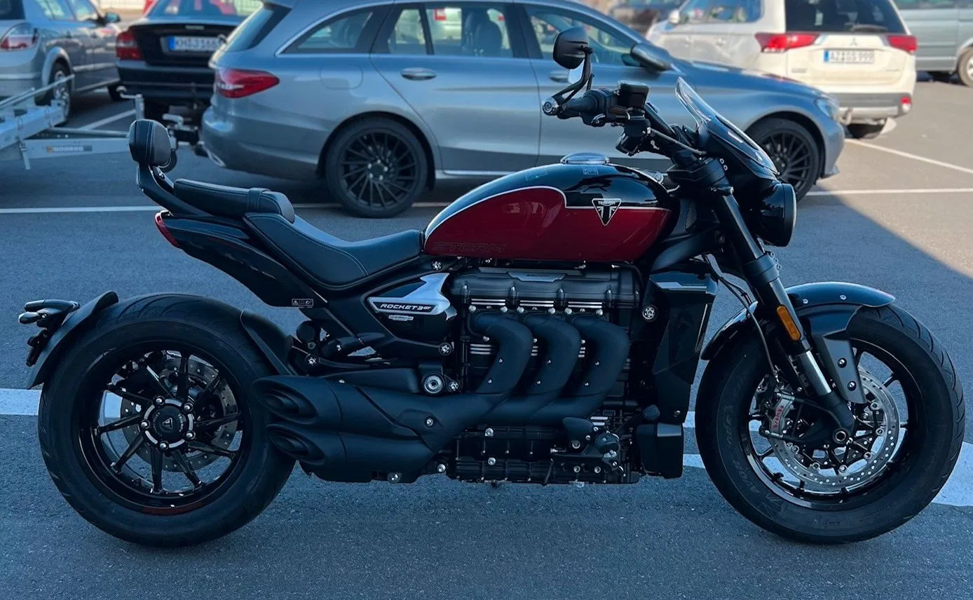 Triumph Rocket 3 Storm GT