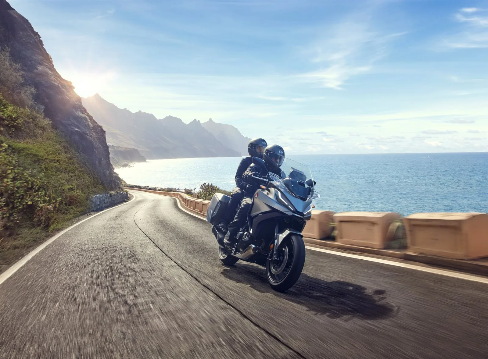 Honda NT1100 DCT 12000km Kundendienst inklusive