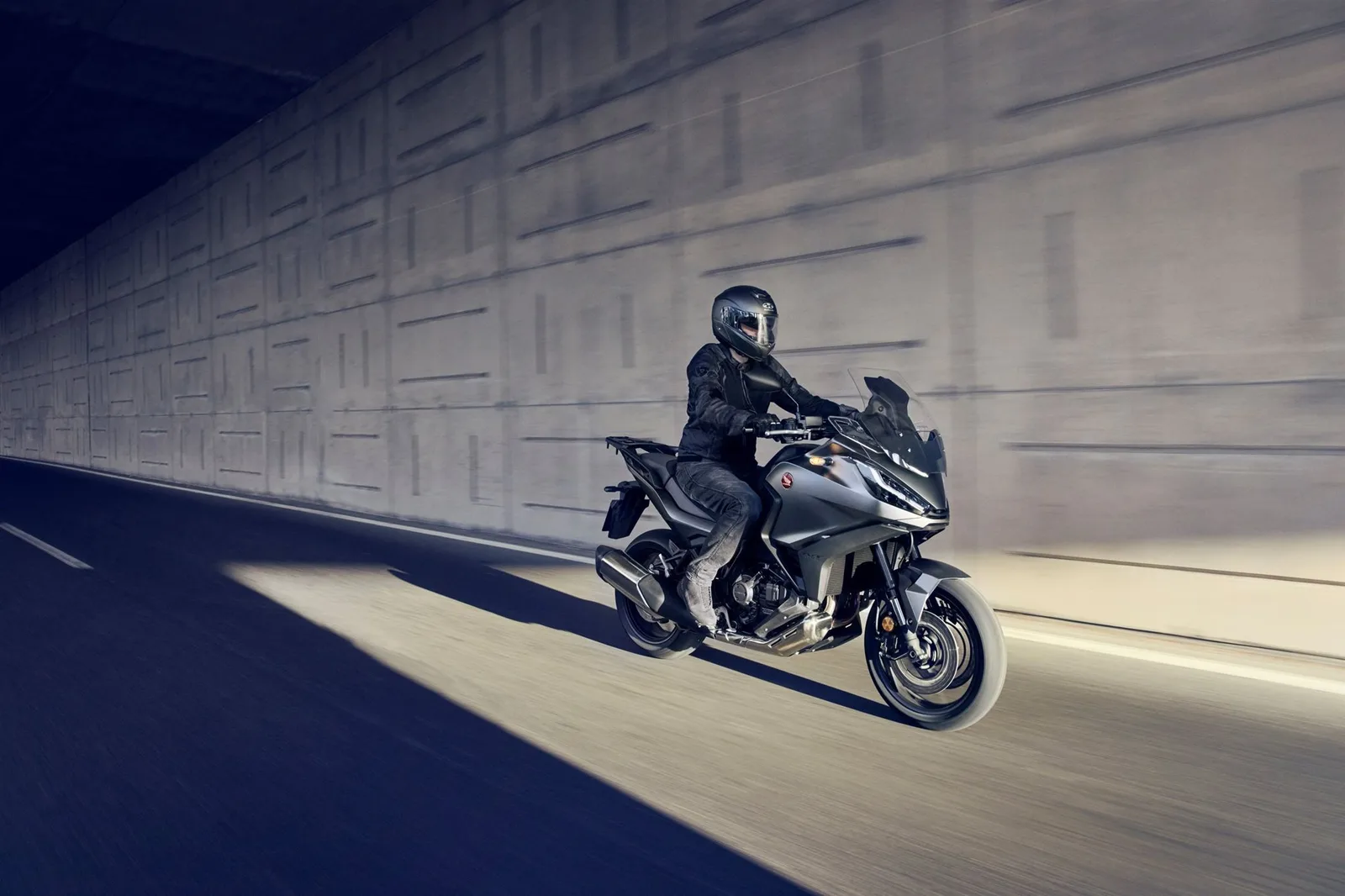 Honda NT1100 DCT 12000km Kundendienst inklusive