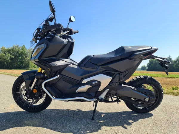 Honda X-ADV - sofort verfügbar - mit Zubehör
