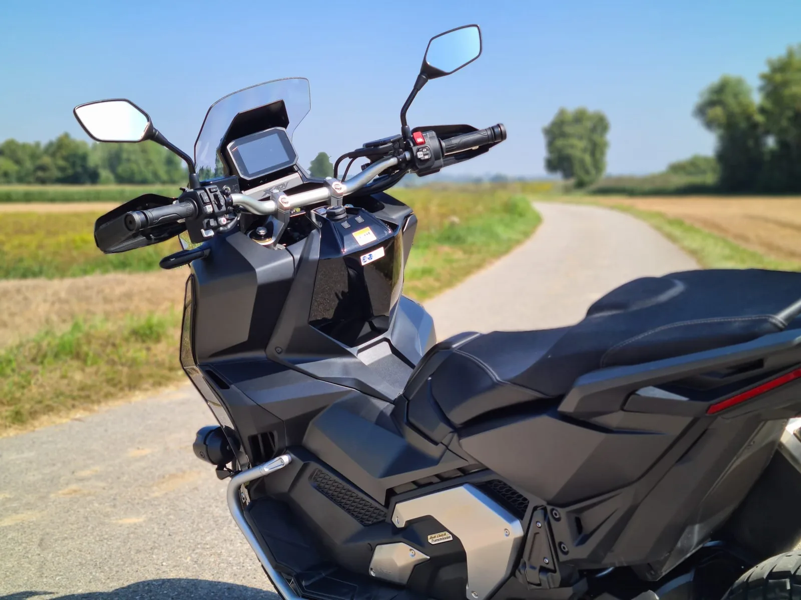 Honda X-ADV - sofort verfügbar - mit Zubehör