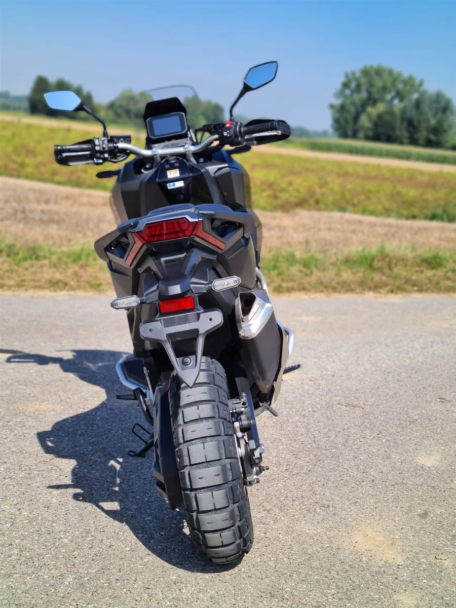 Honda X-ADV - sofort verfügbar - mit Zubehör