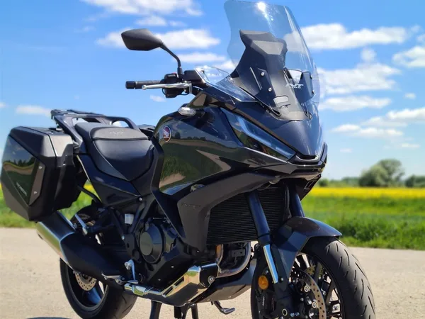 Honda NT1100 - wenig Kilometer - EZL 10/2024