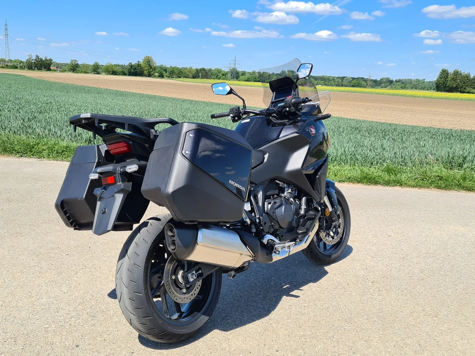 Honda NT1100 - wenig Kilometer - EZL 10/2024