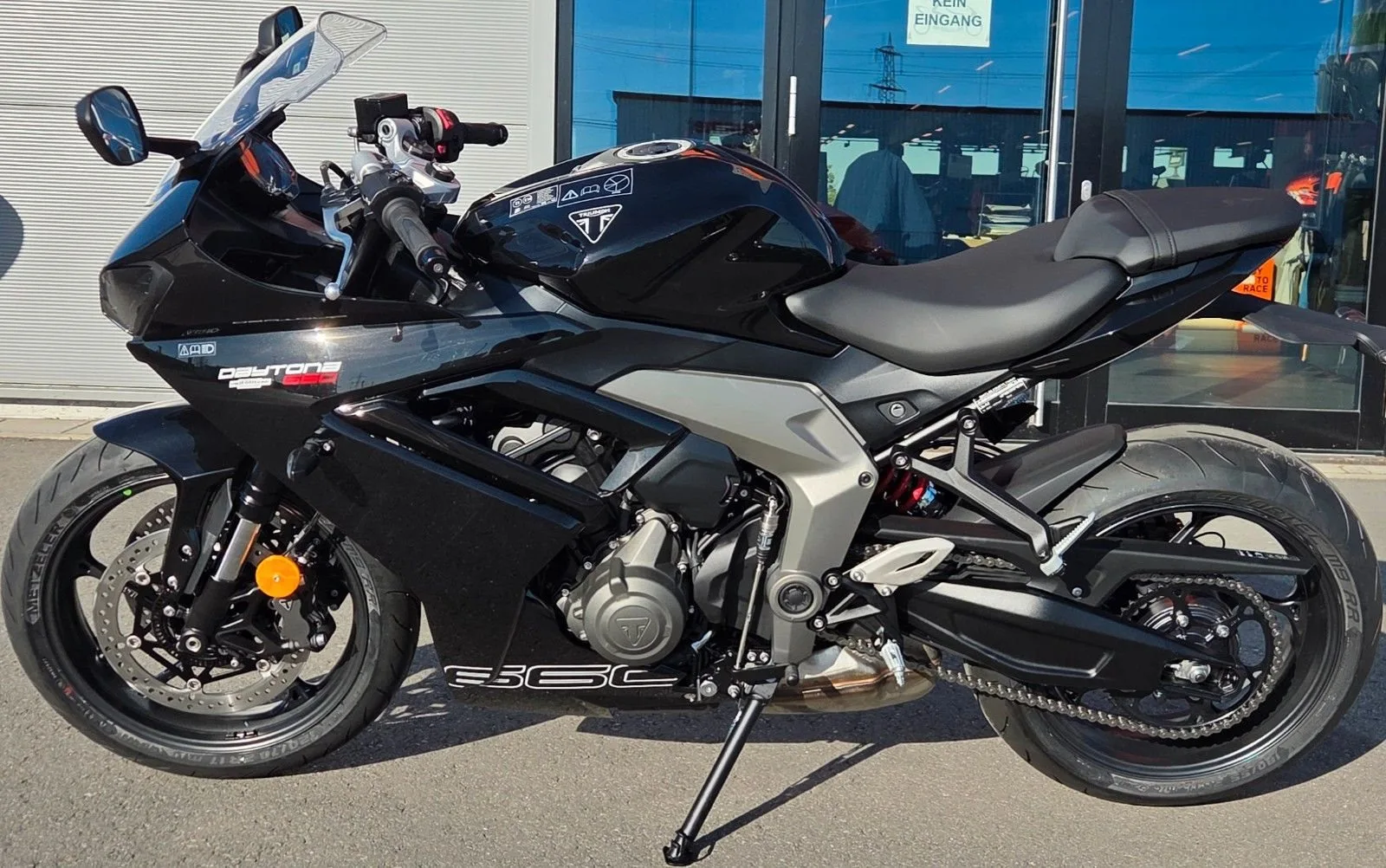 Triumph Daytona 660