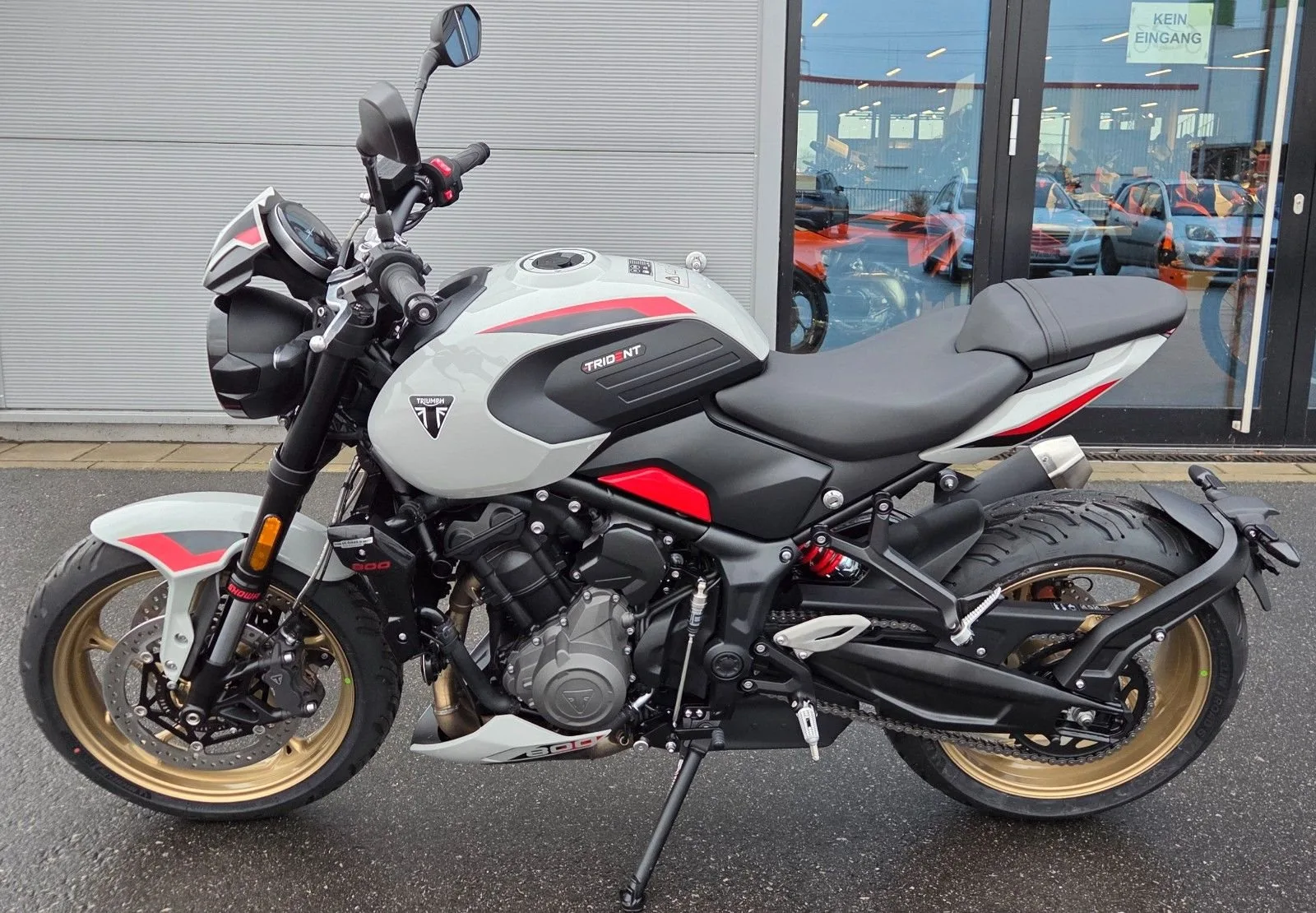 Triumph Trident 800