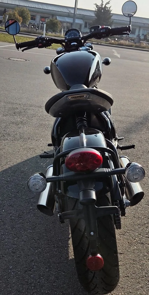 Triumph Bonneville Bobber
