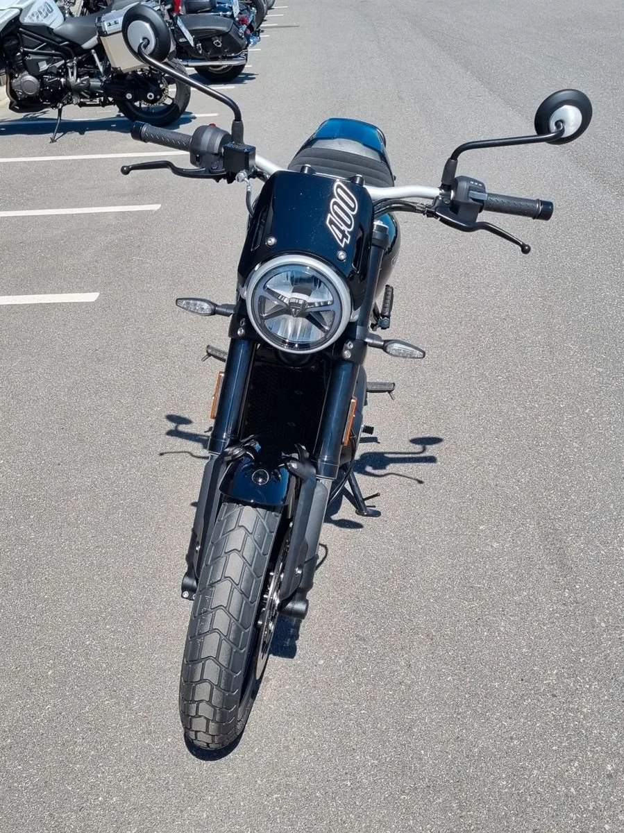 Triumph Tracker 400