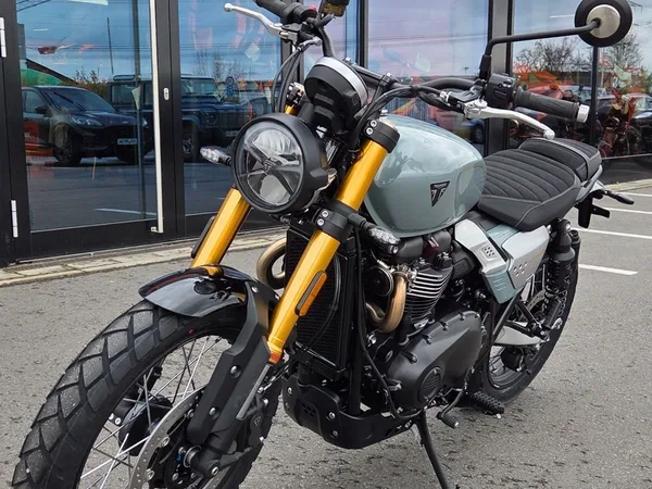 Triumph Scrambler 900
