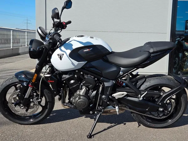Triumph Trident 660
