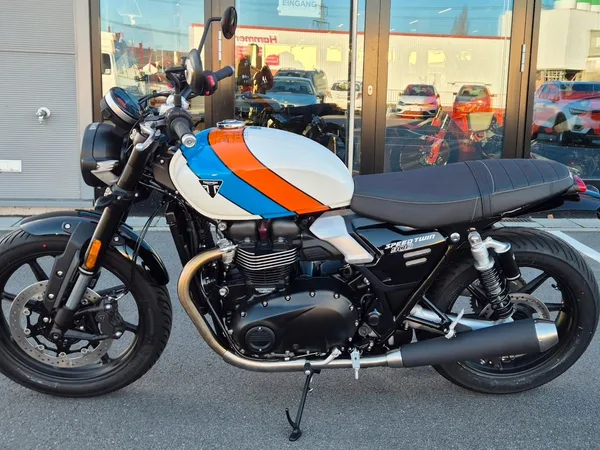 Triumph Speed Twin 900