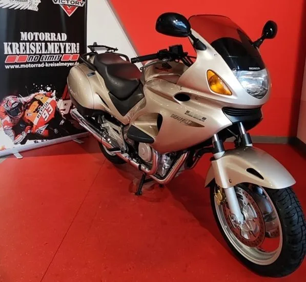 Honda NT 650V Deauville Gepflegter Zustand aus 2.Hand!