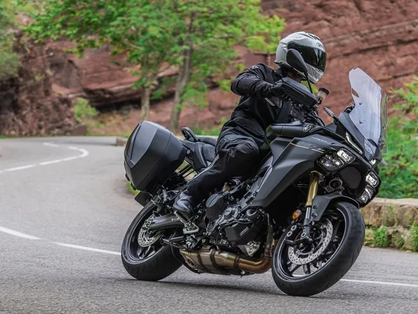 Yamaha Tracer 9 GT Y-AMT, MY 2025 - Y-AMT- Tech Black
