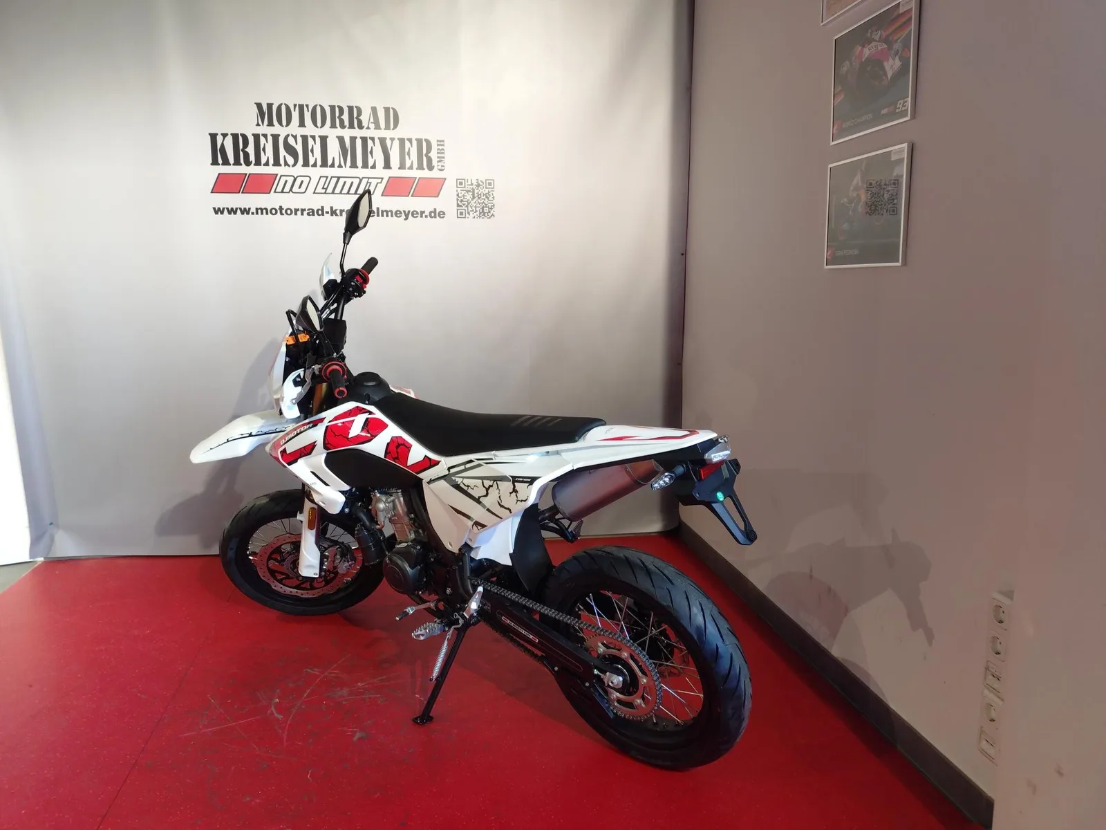 QJ Motor COV 125 SM Mod.26 sofort verfügbar!