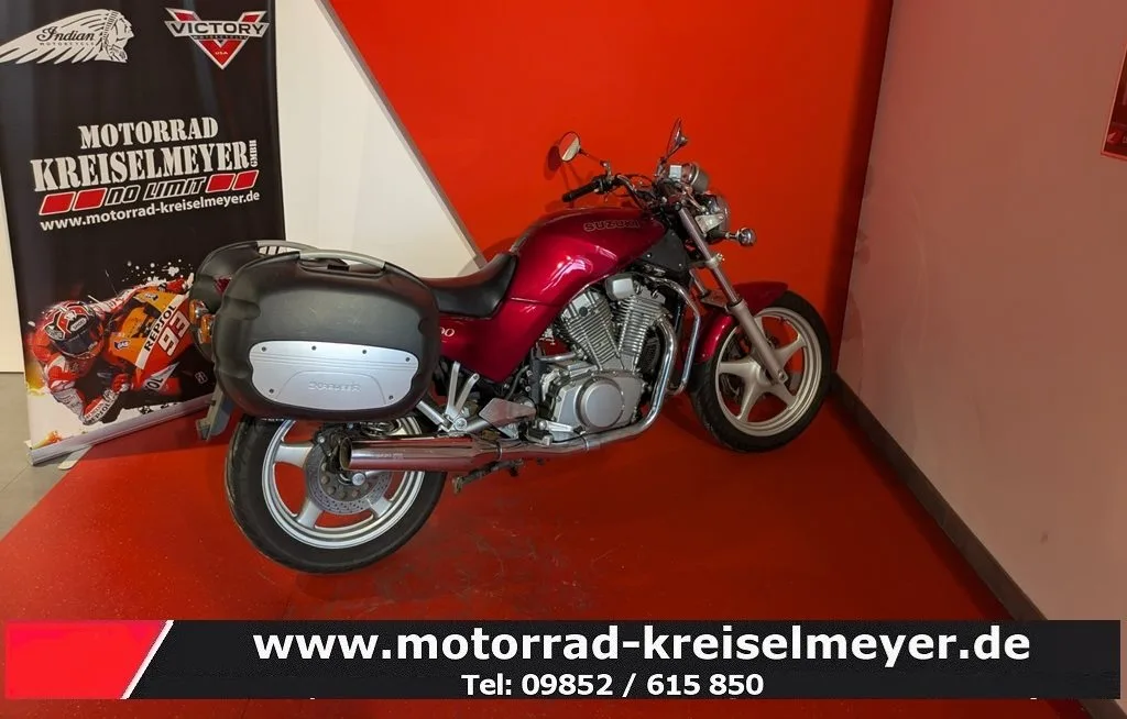 Suzuki VX 800 Top gepflegter Zustand mit Zubehör!