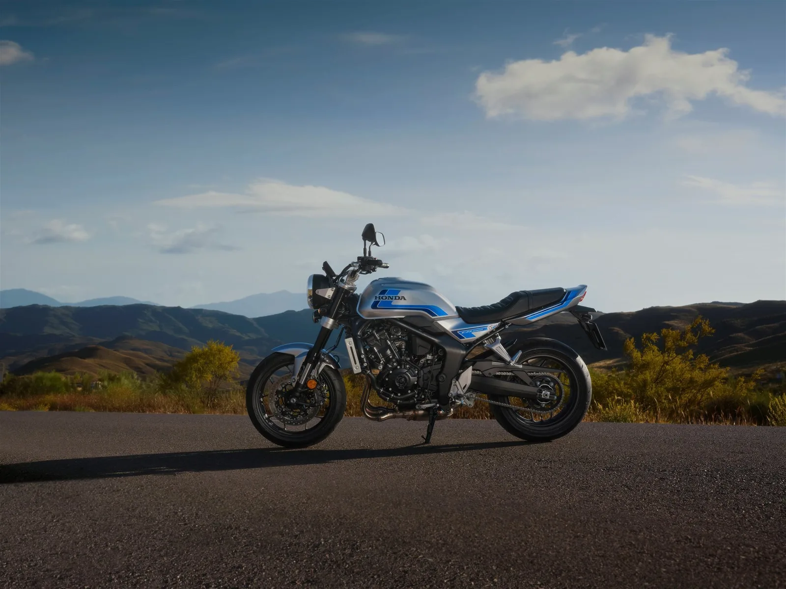 Honda CB1000F Lieferbar ca. KW01/2027 -- 6 Jahre Garantie\* --