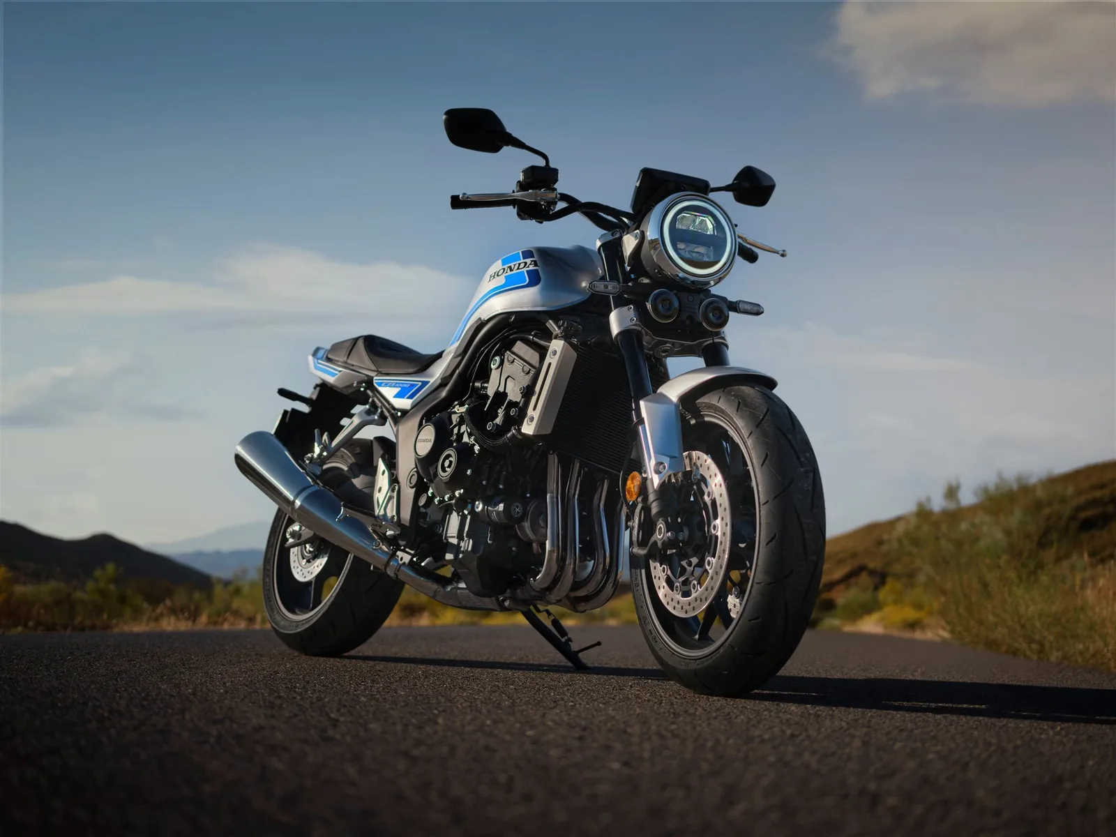 Honda CB1000F Lieferbar ca. KW49/2026 -- 6 Jahre Garantie\* --